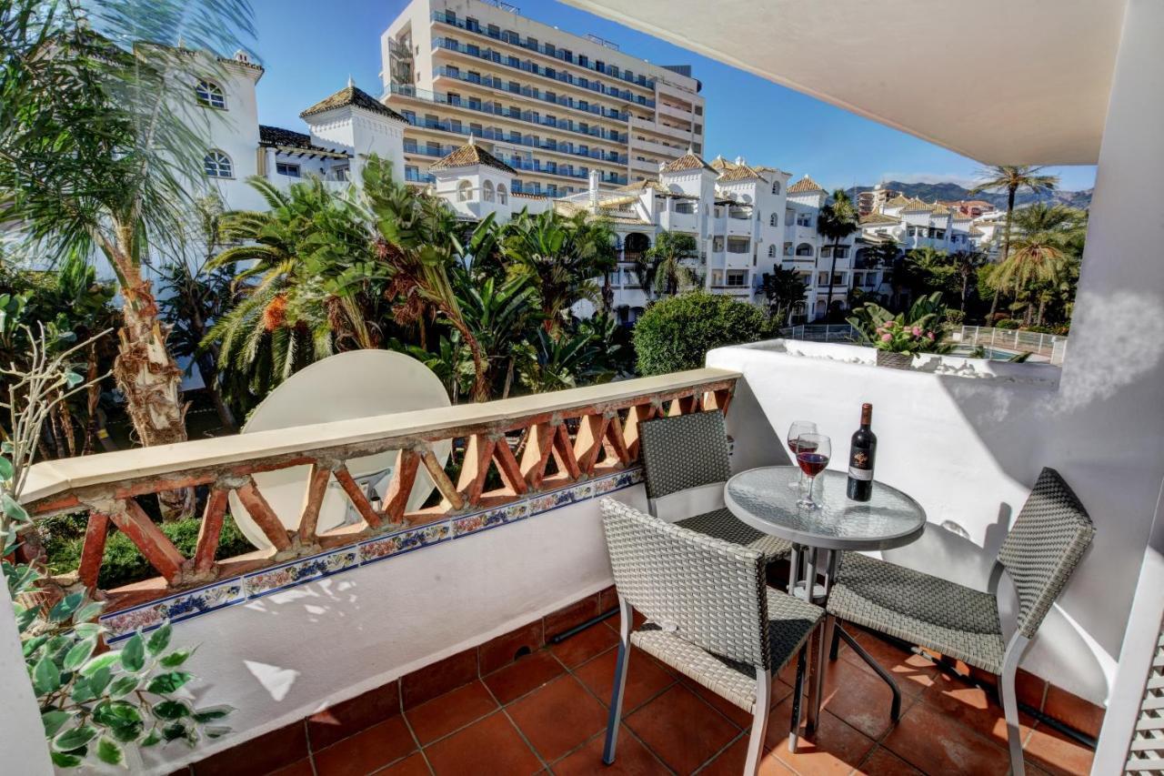 Timon Ii, Luxury 3 Bedroom Beachside Apartment Benalmádena Eksteriør billede