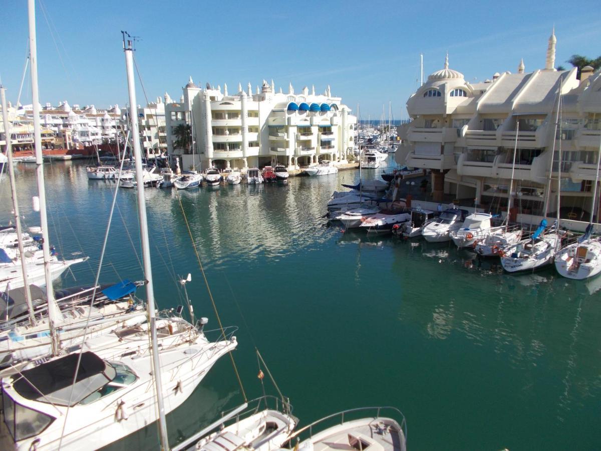 Timon Ii, Luxury 3 Bedroom Beachside Apartment Benalmádena Eksteriør billede