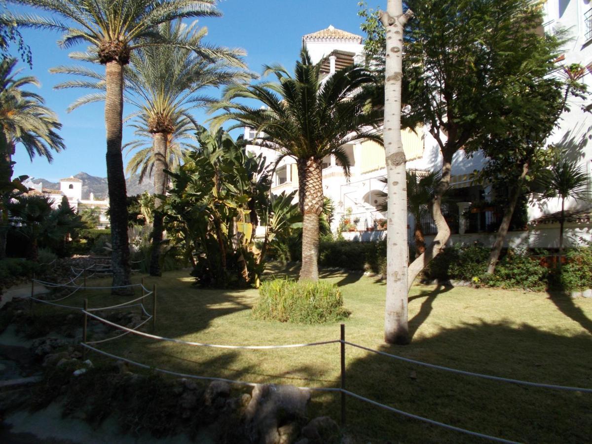 Timon Ii, Luxury 3 Bedroom Beachside Apartment Benalmádena Eksteriør billede